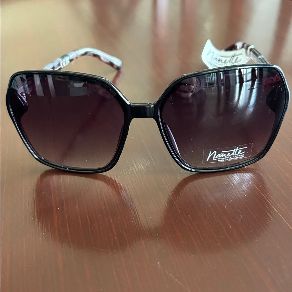 Nanette Lepore 100% UV protect,black frame,tortoise arms,black lens sunglasses